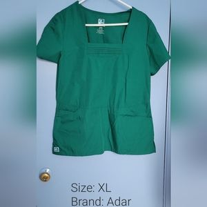 Adar Scrub Top: Large/Green